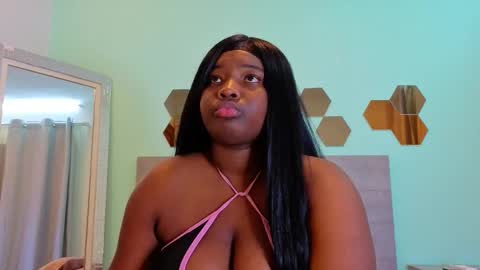 Snapshot of daniela_gil7 chatting on February 2026 12:32:01 PM daniela_gil7 online show from February 2026 12:32:01 PM