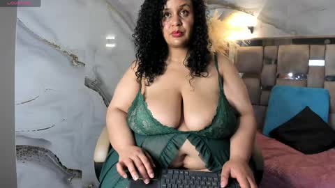 Snapshot of danielaa_a chatting on May 2026 11:01:01 PM Daniela online show from May 2026 11:01:01 PM