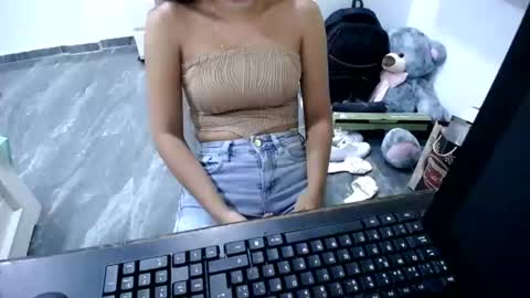 danielaa_foxx online show from June 2026 08:29:02 PM