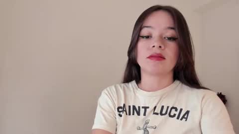 Snapshot of danielamonett chatting on March 2026 12:32:01 PM danielamonett online show from March 2026 12:32:01 PM