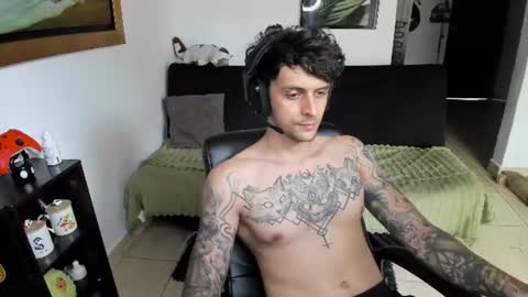 Snapshot of daniele_bunny chatting on June 2026 04:52:02 PM Daniele Bunny online show from June 2026 04:52:02 PM