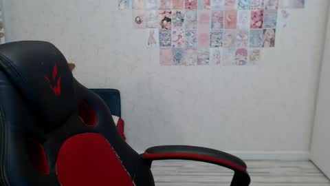 Snapshot of daniella_martin chatting on May 2026 12:19:02 AM Daniella Martin online show from May 2026 12:19:02 AM