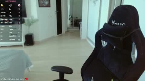 Danny online show from October 2025 06:03:02 AM