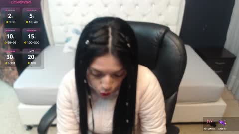 Snapshot of danielle_smithh chatting on December 2024 10:44:02 AM Danielle Smith online show from December 2024 10:44:02 AM