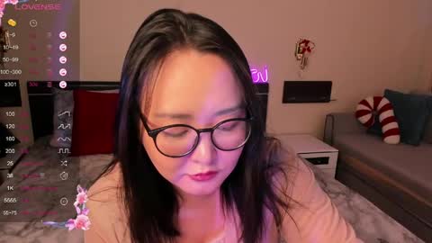 daniellemullore online show from May 2026 08:44:01 AM