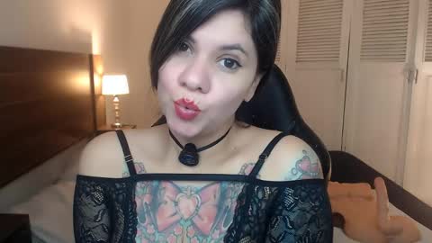 Snapshot of daniellerain chatting on June 2026 10:21:02 AM daniellerain online show from June 2026 10:21:02 AM