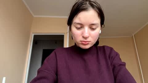 Mia online show from November 2025 07:29:02 AM