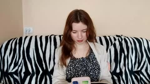 Snapshot of daniellevaulet chatting on April 2026 11:05:01 AM Mia online show from April 2026 11:05:01 AM