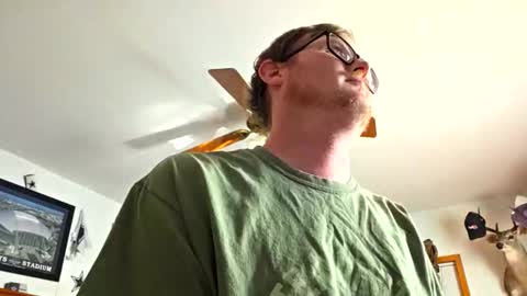 Daniel    y. online show from December 2025 07:42:02 PM