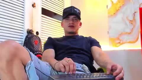 Dani online show from November 2025 04:15:01 AM