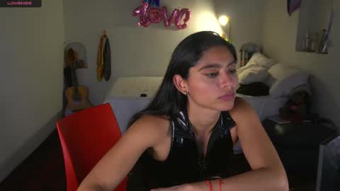 Snapshot of daniisla chatting on October 2025 10:21:02 PM danalle .. online show from October 2025 10:21:02 PM