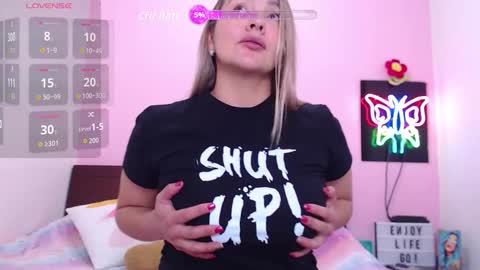 K A R O L online show from March 2026 12:54:02 AM