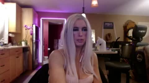 Snapshot of danikawhite69 chatting on May 2026 12:13:01 PM DanikaWhite69 online show from May 2026 12:13:01 PM