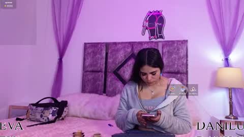 Danilu and Eva online show from November 2025 07:27:01 PM