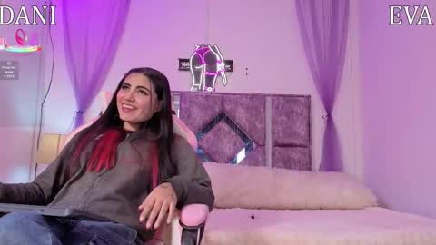 Snapshot of danilu_eva21 chatting on February 2026 06:23:02 PM Danilu and Eva online show from February 2026 06:23:02 PM