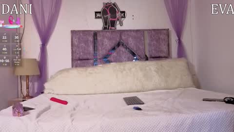 Snapshot of danilu_eva21 chatting on February 2026 06:31:01 PM Danilu and Eva online show from February 2026 06:31:01 PM