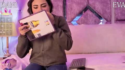 Snapshot of danilu_eva21 chatting on February 2026 06:06:01 PM Danilu and Eva online show from February 2026 06:06:01 PM