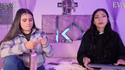 Snapshot of danilu_eva21 chatting on February 2026 06:39:02 PM Danilu and Eva online show from February 2026 06:39:02 PM