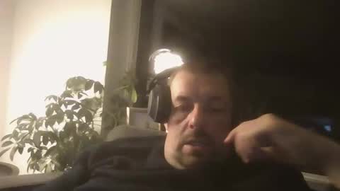 danishman1980 online show from November 2025 11:58:02 PM