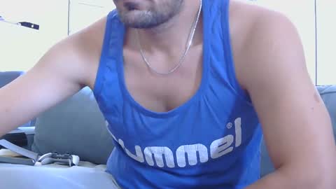 Snapshot of danithenew chatting on October 2025 09:45:01 AM danithenew online show from October 2025 09:45:01 AM