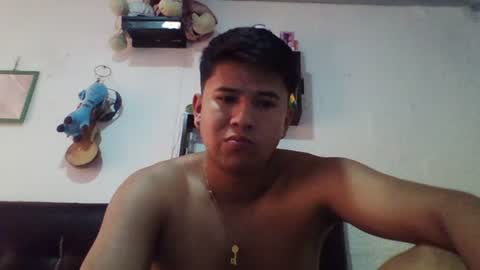 Snapshot of dann_latin chatting on June 2026 06:40:01 PM Dan online show from June 2026 06:40:01 PM