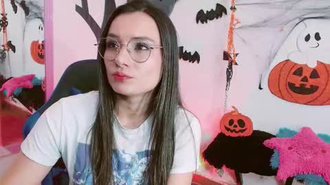 danna 888 online show from October 2025 06:37:01 PM