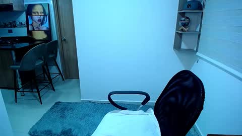 Danna  Ross online show from September 2025 12:25:01 AM