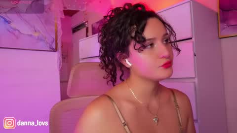 Danna Lovs online show from June 2026 03:03:01 PM