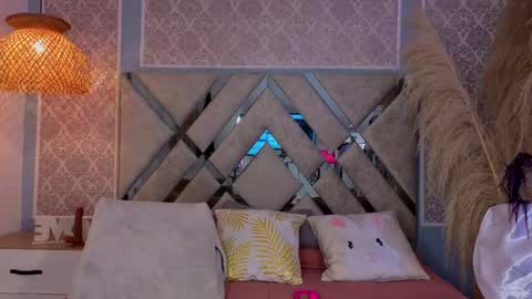 danna_peters online show from April 2026 07:43:01 PM