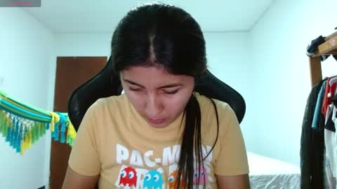 Snapshot of danna_peterson chatting on July 2026 09:50:01 PM Danna online show from July 2026 09:50:01 PM