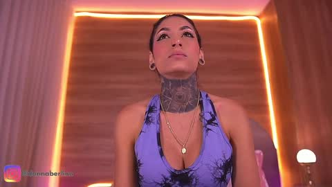 Danna Berlin  online show from March 2026 07:19:01 PM