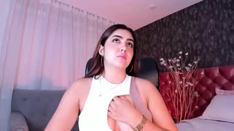 Danna online show from November 2025 02:27:02 PM