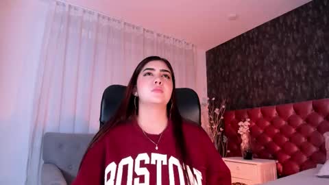 Danna online show from November 2025 03:25:01 PM