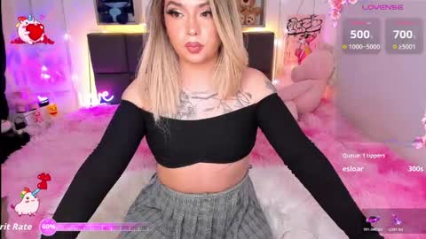 Snapshot of dannia_13 chatting on June 2026 06:52:02 AM dannia_13 online show from June 2026 06:52:02 AM