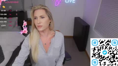 DANNI DANIELS online show from January 2025 01:52:01 AM