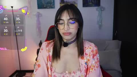 Snapshot of dannielle_ chatting on June 2026 07:27:02 PM online show from June 2026 07:27:02 PM
