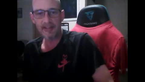 dannozdirekt online show from November 2025 01:45:01 PM