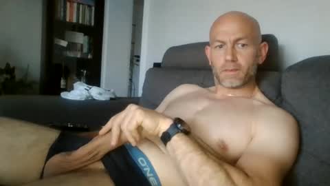 Snapshot of danny81boy chatting on June 2026 04:22:01 PM danny81boy online show from June 2026 04:22:01 PM