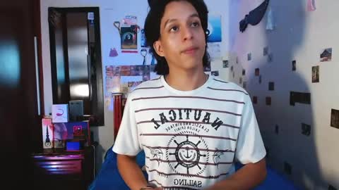 phantom555 online show from April 2026 07:08:02 PM