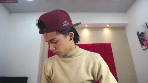 Snapshot of danny__santoro chatting on November 2025 01:01:02 PM Danny online show from November 2025 01:01:02 PM