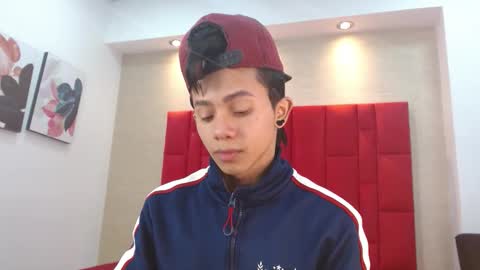 Snapshot of danny__santoro chatting on November 2025 01:22:04 PM Danny online show from November 2025 01:22:04 PM