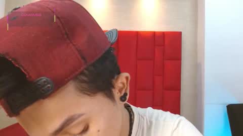 Snapshot of danny__santoro chatting on November 2025 01:22:02 PM Danny online show from November 2025 01:22:02 PM