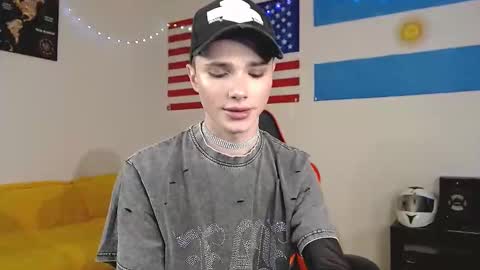 Danny online show from October 2025 10:27:01 AM