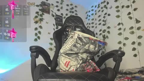 Snapshot of danny_phantom_09 chatting on January 2025 02:18:01 AM danny_phantom_09 online show from January 2025 02:18:01 AM