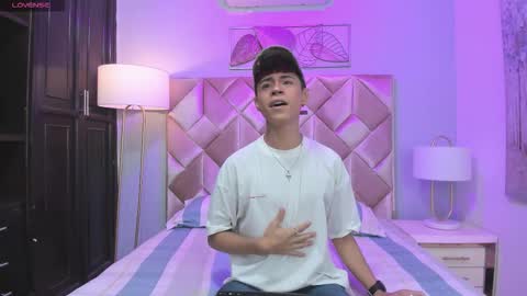 Snapshot of dante_x06 chatting on January 2026 12:00:01 PM dante_x06 online show from January 2026 12:00:01 PM