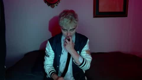 danteobscuro online show from November 2025 03:09:02 AM