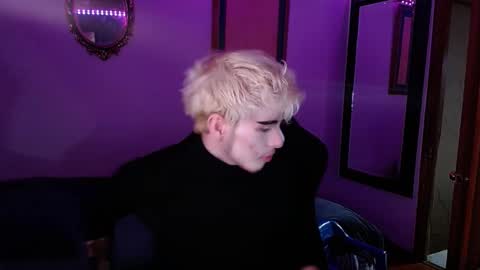 danteobscuro online show from December 2025 05:03:02 AM