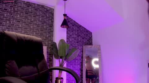 Dante Suarez online show from March 2026 03:24:02 AM