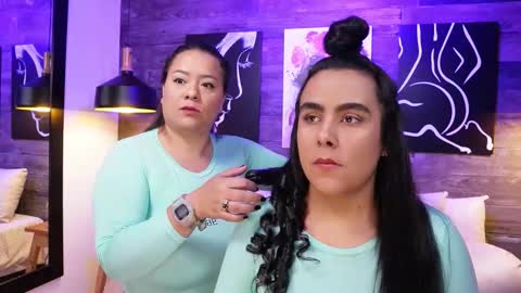 Dany And Alexa online show from October 2025 01:11:01 PM