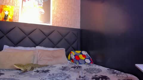 Dany online show from November 2025 02:18:02 PM